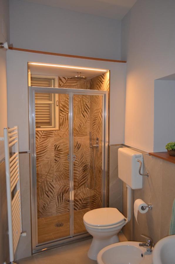 Ledueffe Casa Vacanze Bisceglie Buitenkant foto